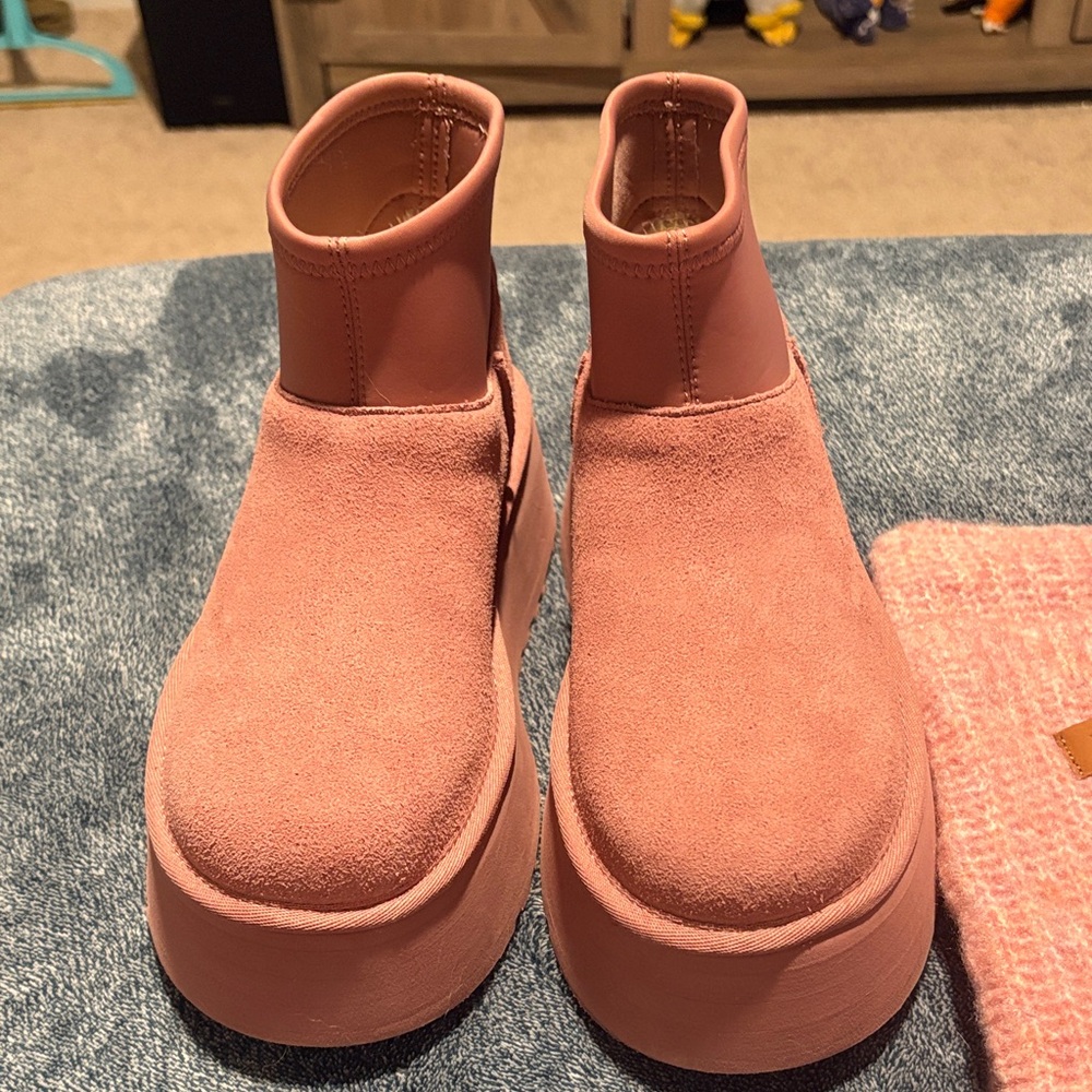UGG Classic Mini Dipper Legwarmer